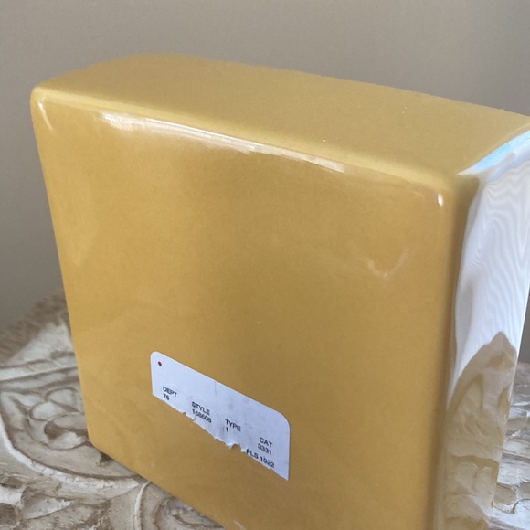 🥰 NWT - CLASSY & SASSY- office desk reminder gift paper weight ceramic sign 🥰 - Picture 4 of 6